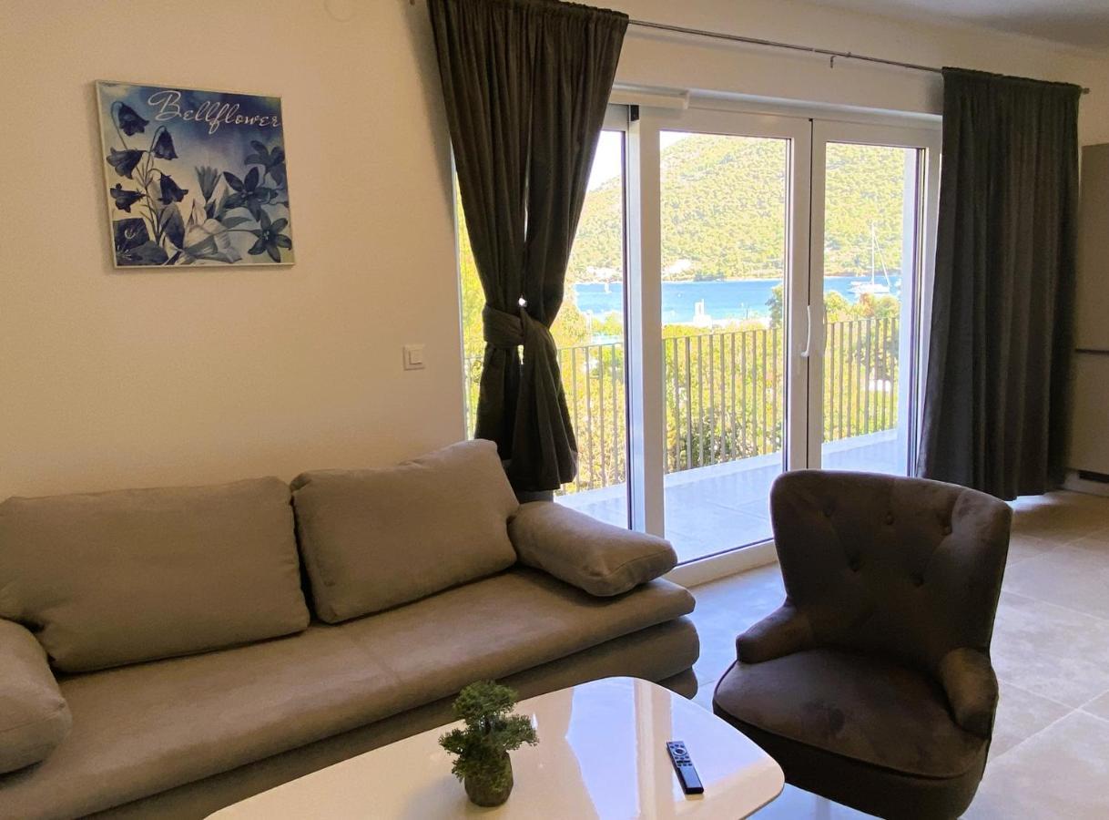 Arte Oliva Bed & Breakfast Grebastica Bagian luar foto