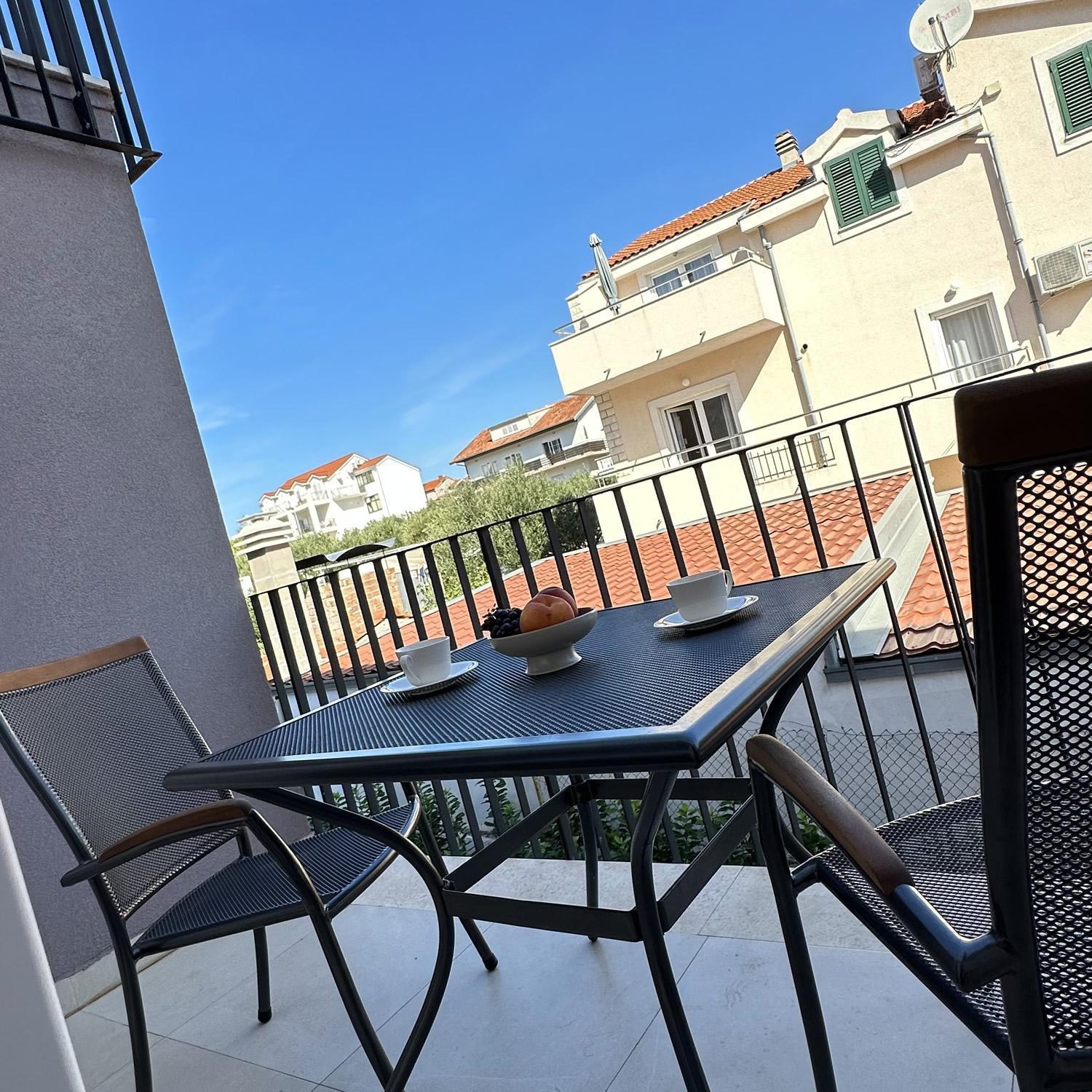 Arte Oliva Bed & Breakfast Grebastica Bagian luar foto