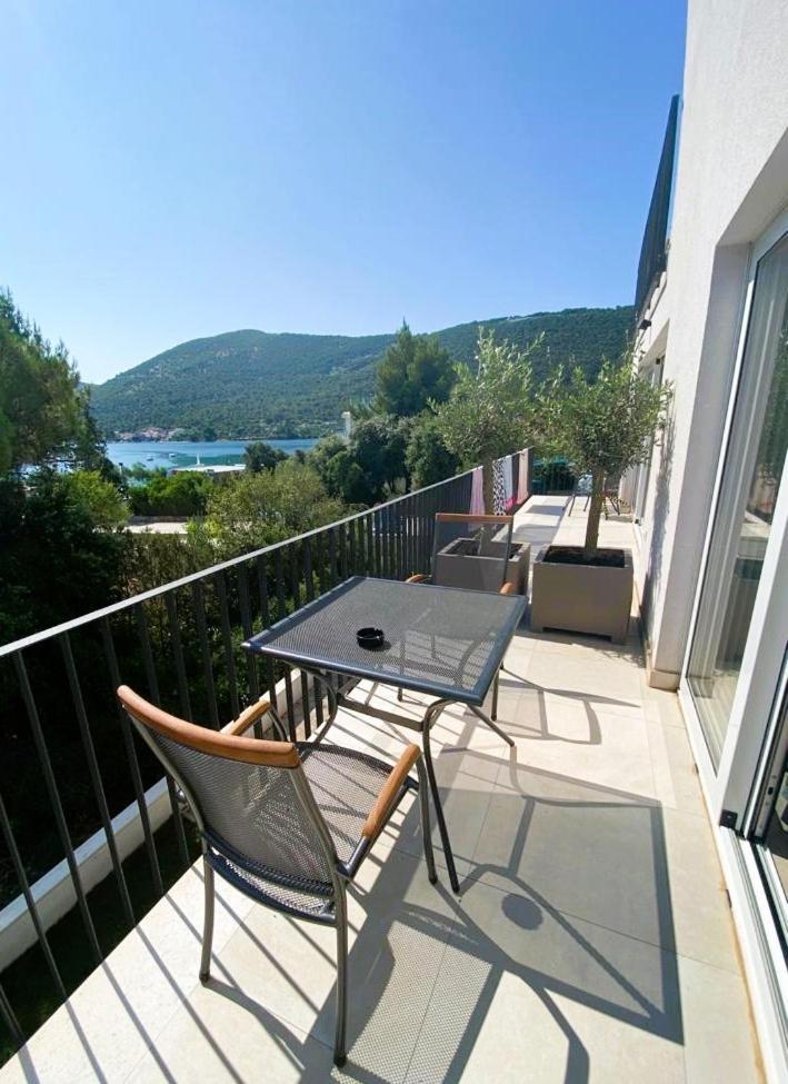 Arte Oliva Bed & Breakfast Grebastica Bagian luar foto